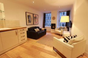 3 New Assembly Close - Royal Mile